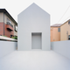 Illustration for article titled 10 Japanese Micro Homes That Redefine Living Small